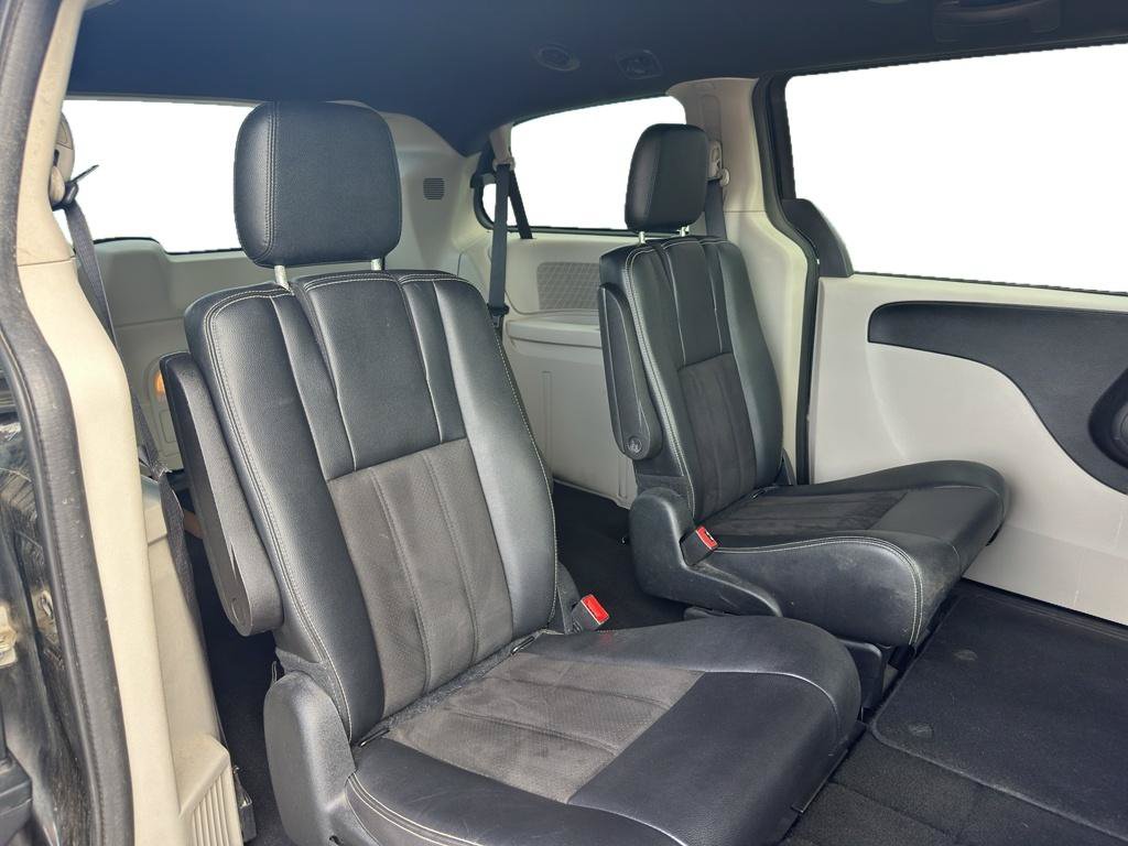 Used 2019 Dodge Grand Caravan SXT FWD image 6