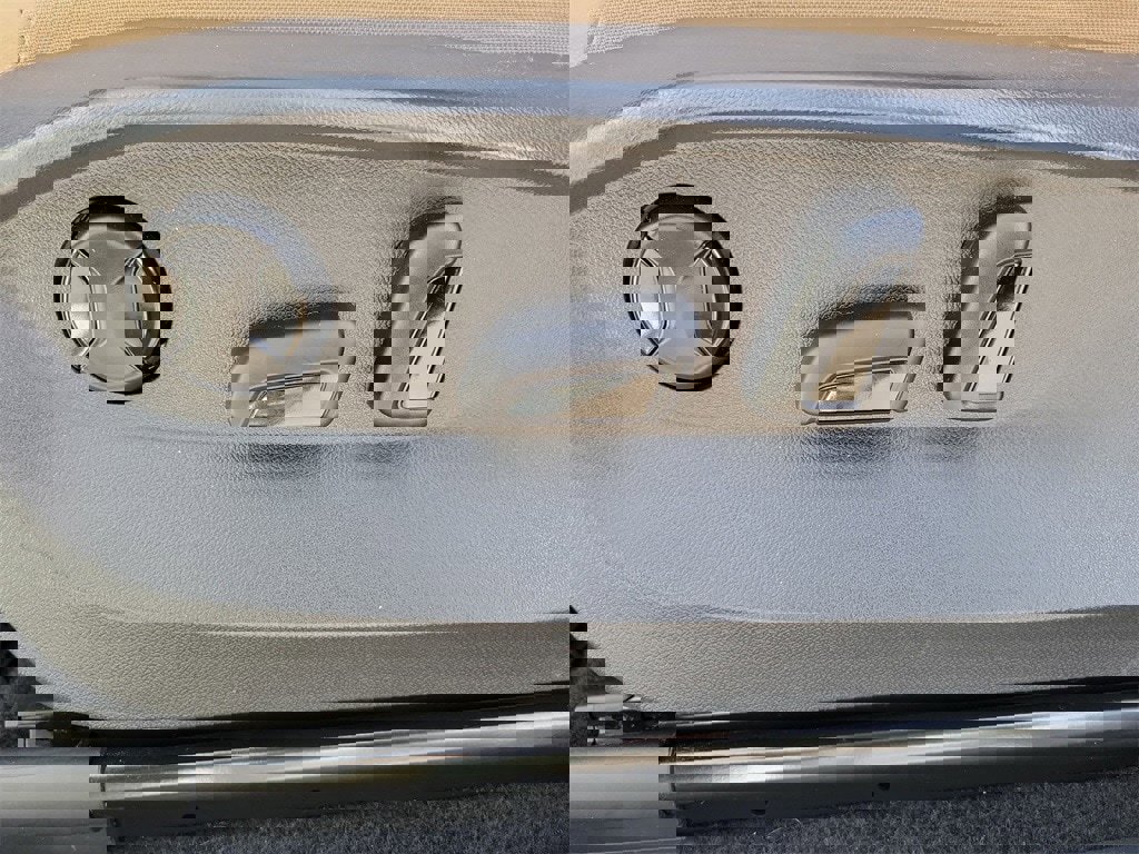 Used 2022 Volkswagen Tiguan SE image 17