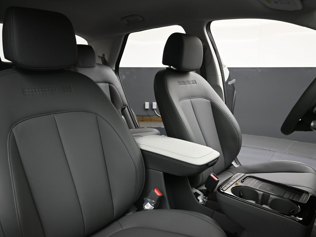 New 2025 Hyundai Ioniq 5 SEL image 13