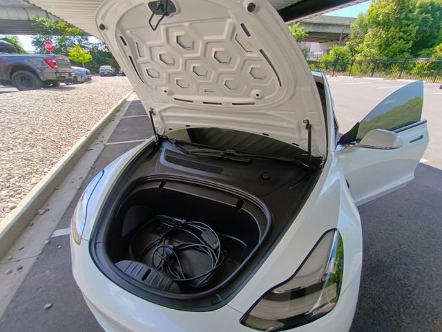 Used 2020 Tesla Model 3 Standard Range RWD image 62