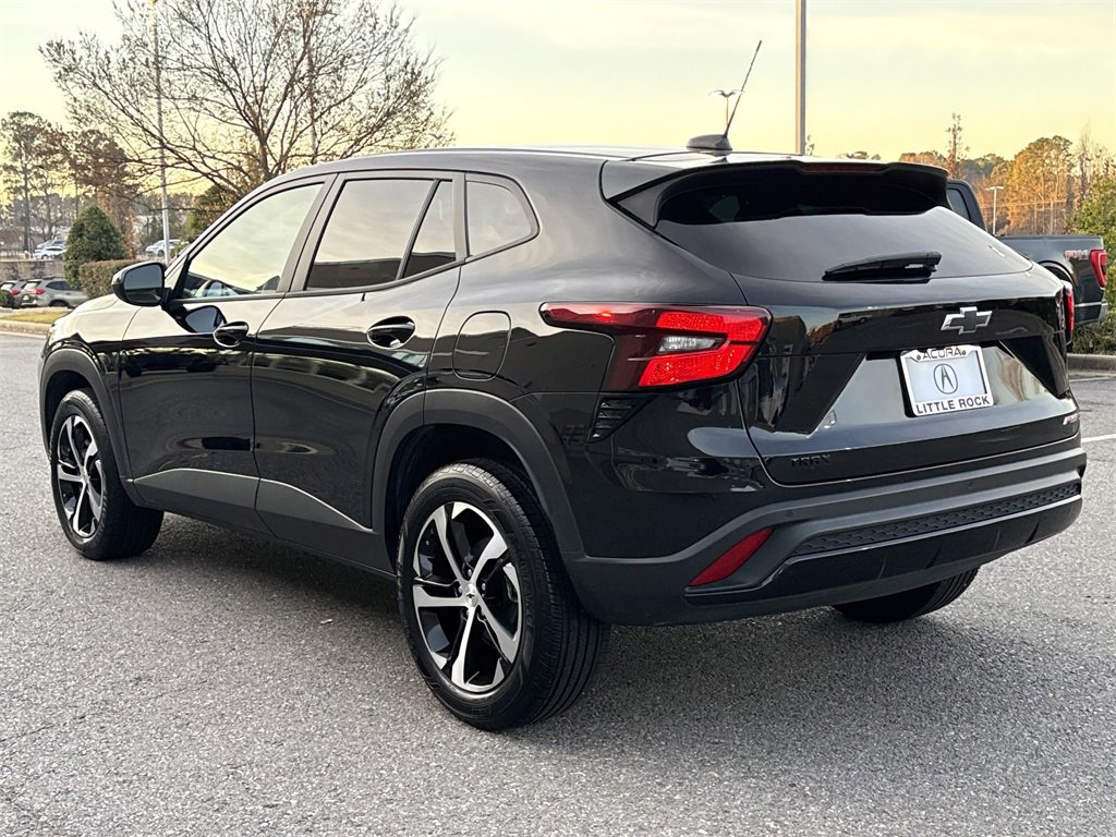 Used 2024 Chevrolet Trax RS w/ Driver Confidence Package image 9