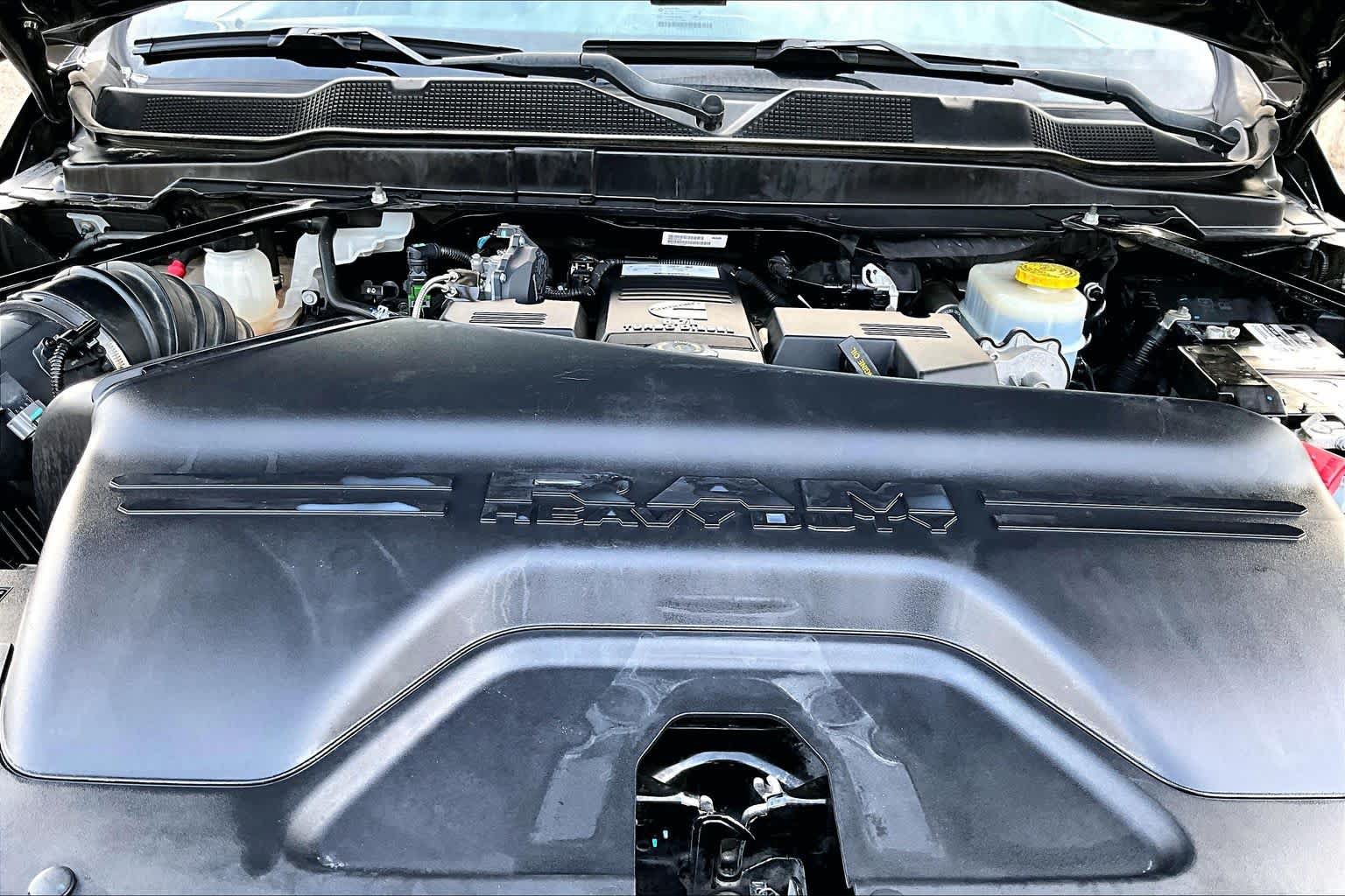 Used 2020 RAM 2500 Laramie w/ Night Edition AWD/4WD image 31