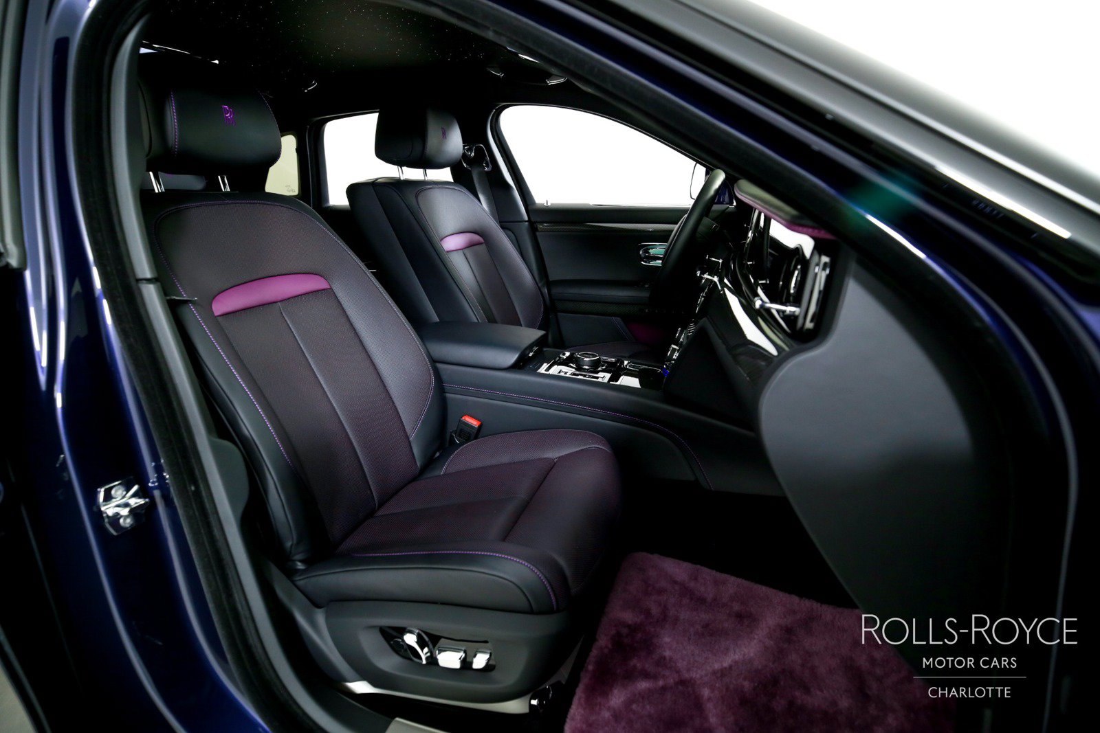 Certified 2024 Rolls-Royce Ghost Black Badge AWD/4WD image 32
