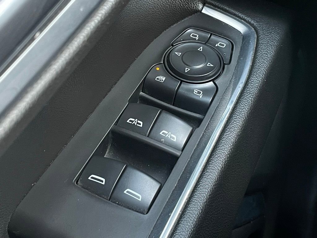 Used 2025 GMC Sierra 1500 SLT AWD/4WD image 11