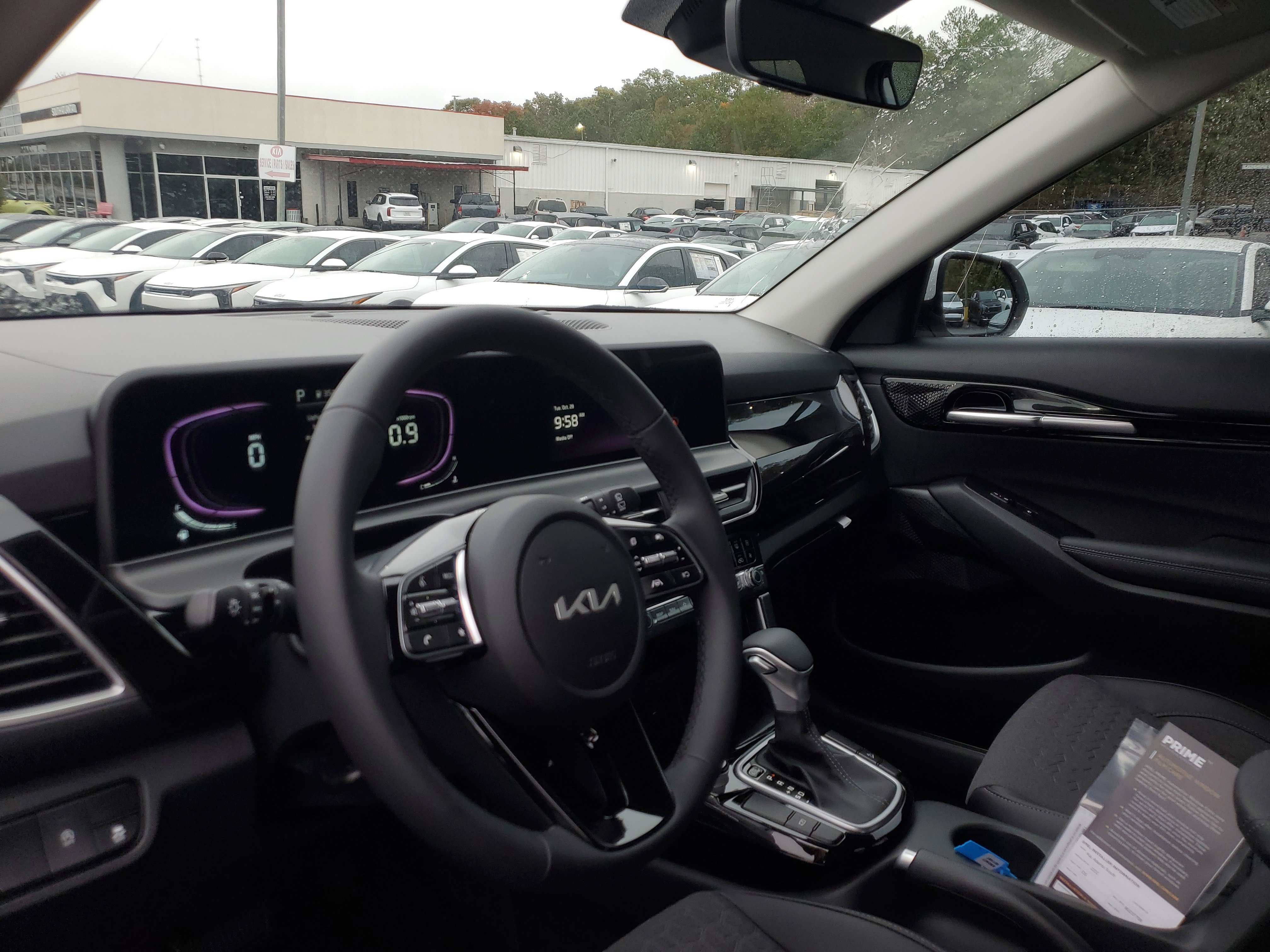 New 2026 Kia Seltos S FWD image 18