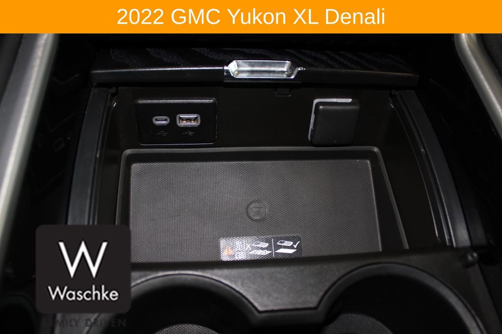 Used 2022 GMC Yukon XL Denali w/ Denali Premium Package AWD/4WD image 35