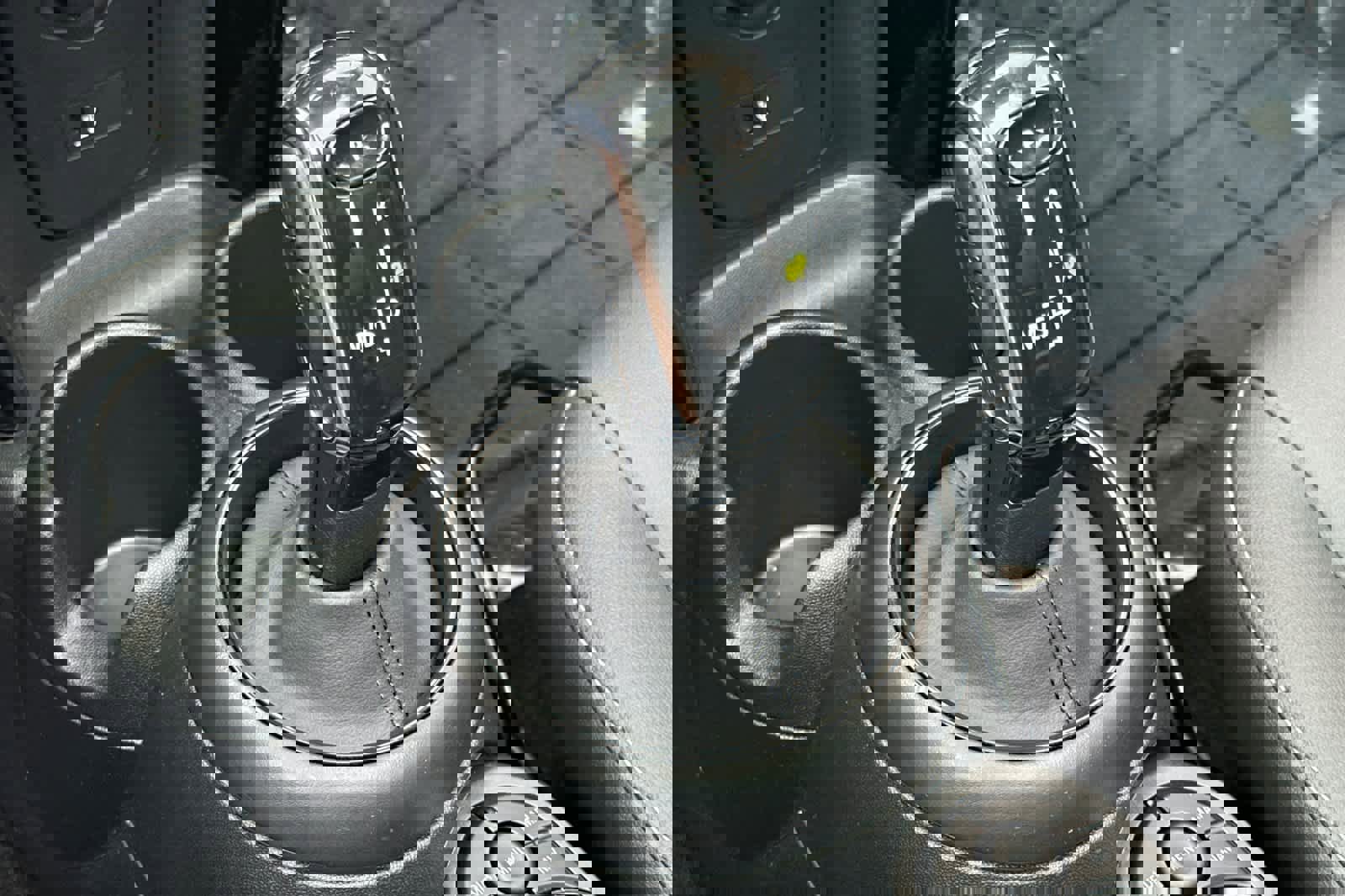 Used 2024 MINI Cooper 4-Door Hardtop image 23