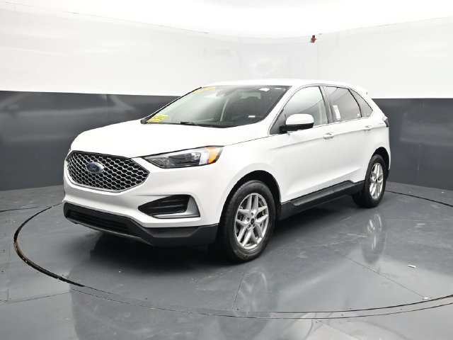 Used 2024 Ford Edge SEL AWD/4WD image 3