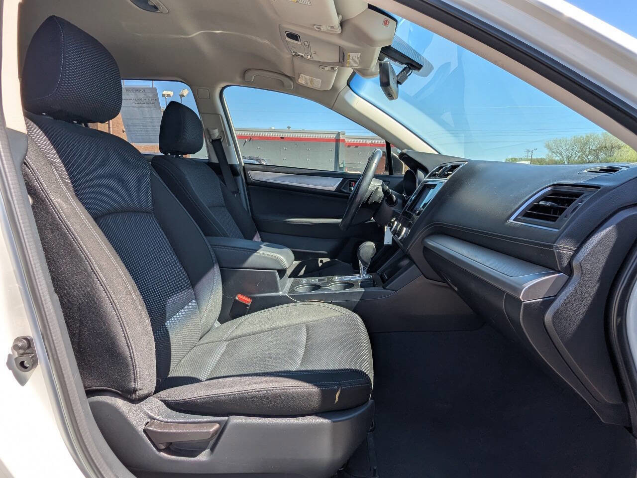Used 2019 Subaru Outback 2.5i Premium AWD/4WD image 15