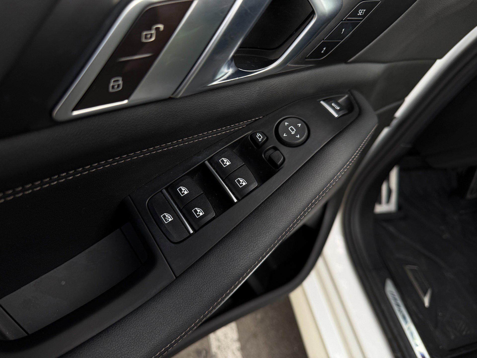 Used 2024 BMW X5 xDrive40i w/ M Sport Package image 58