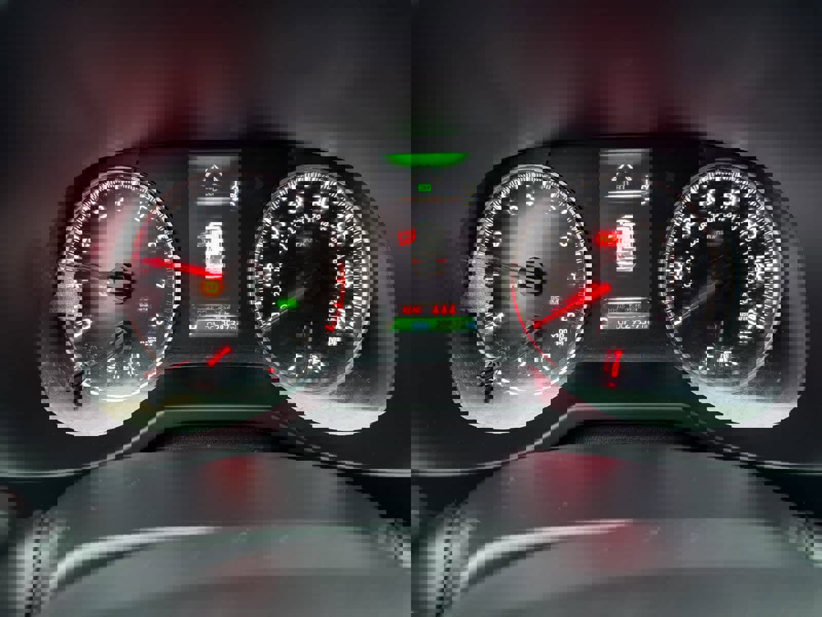 Used 2022 Toyota RAV4 LE image 5