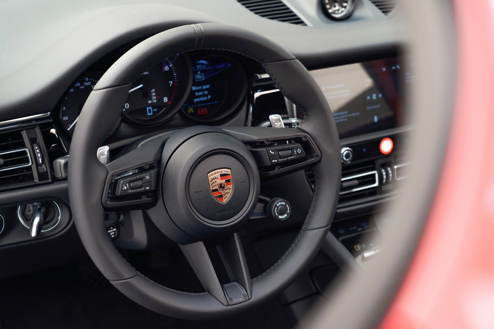 New 2026 Porsche Macan image 23