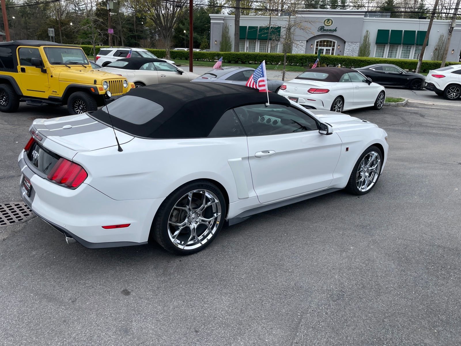 Used 2015 Ford Mustang GT Premium image 33