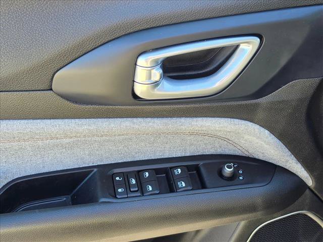 Used 2022 Jeep Compass Latitude AWD/4WD image 25