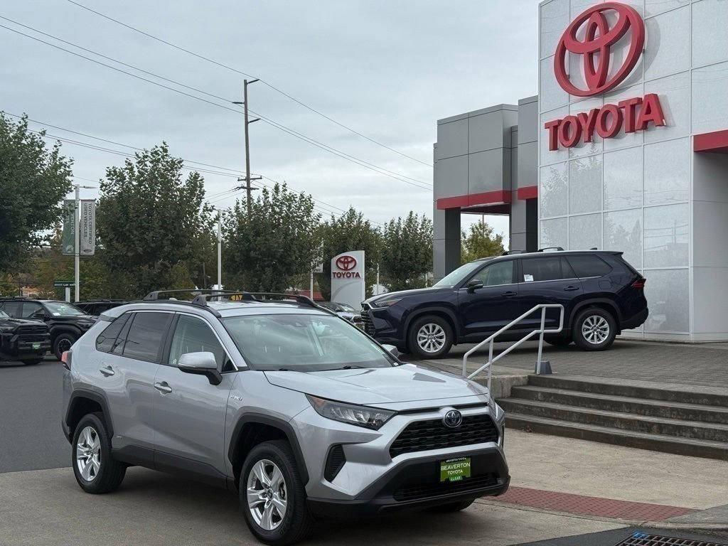 Used 2019 Toyota RAV4 LE