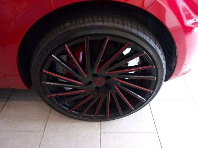 Used 2016 Land Rover Range Rover Sport HSE image 18