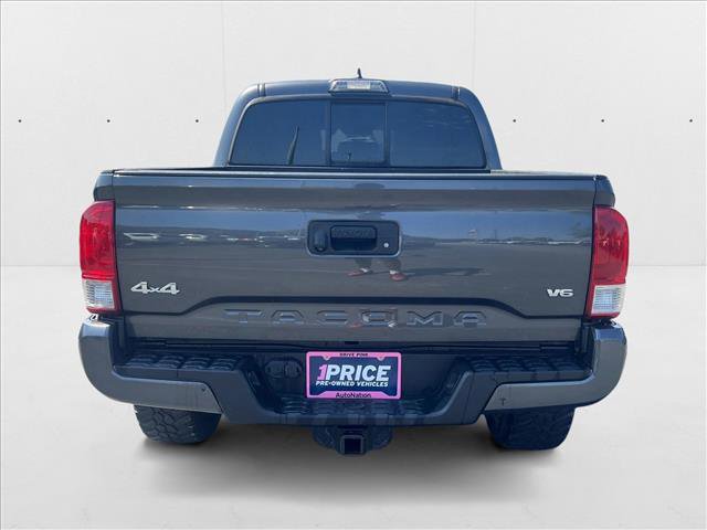 Used 2017 Toyota Tacoma SR image 6
