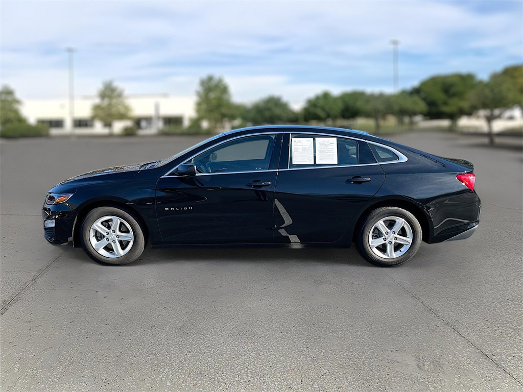Used 2023 Chevrolet Malibu LT image 3