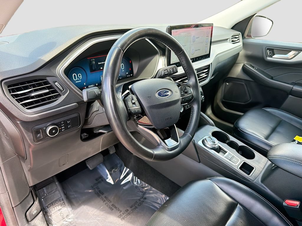 Used 2024 Ford Escape Platinum AWD/4WD image 9