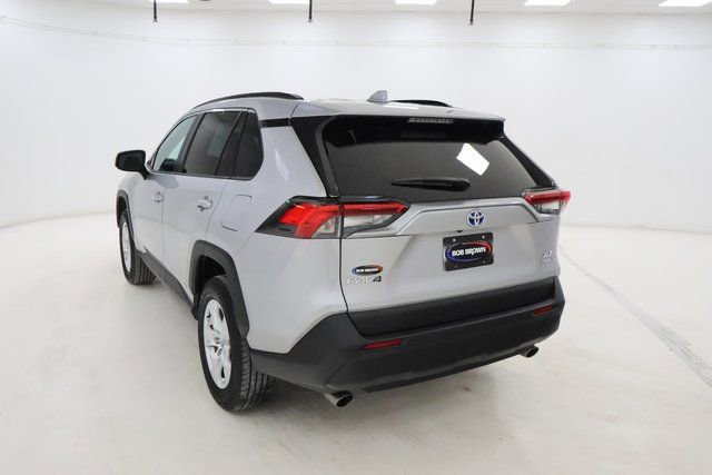 Used 2021 Toyota RAV4 XLE w/ Convenience Package image 22