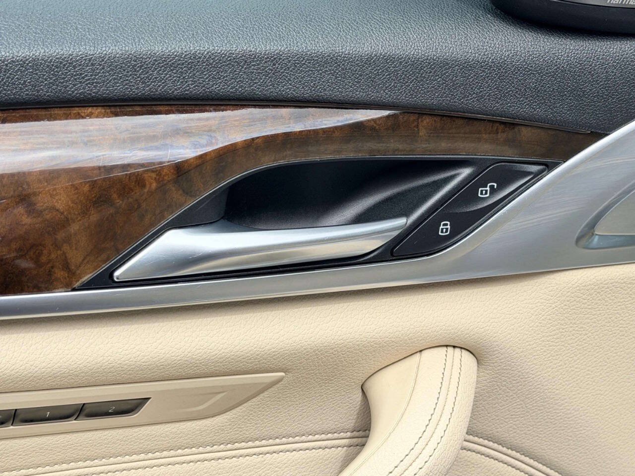 Used 2019 BMW 530i xDrive AWD/4WD image 15