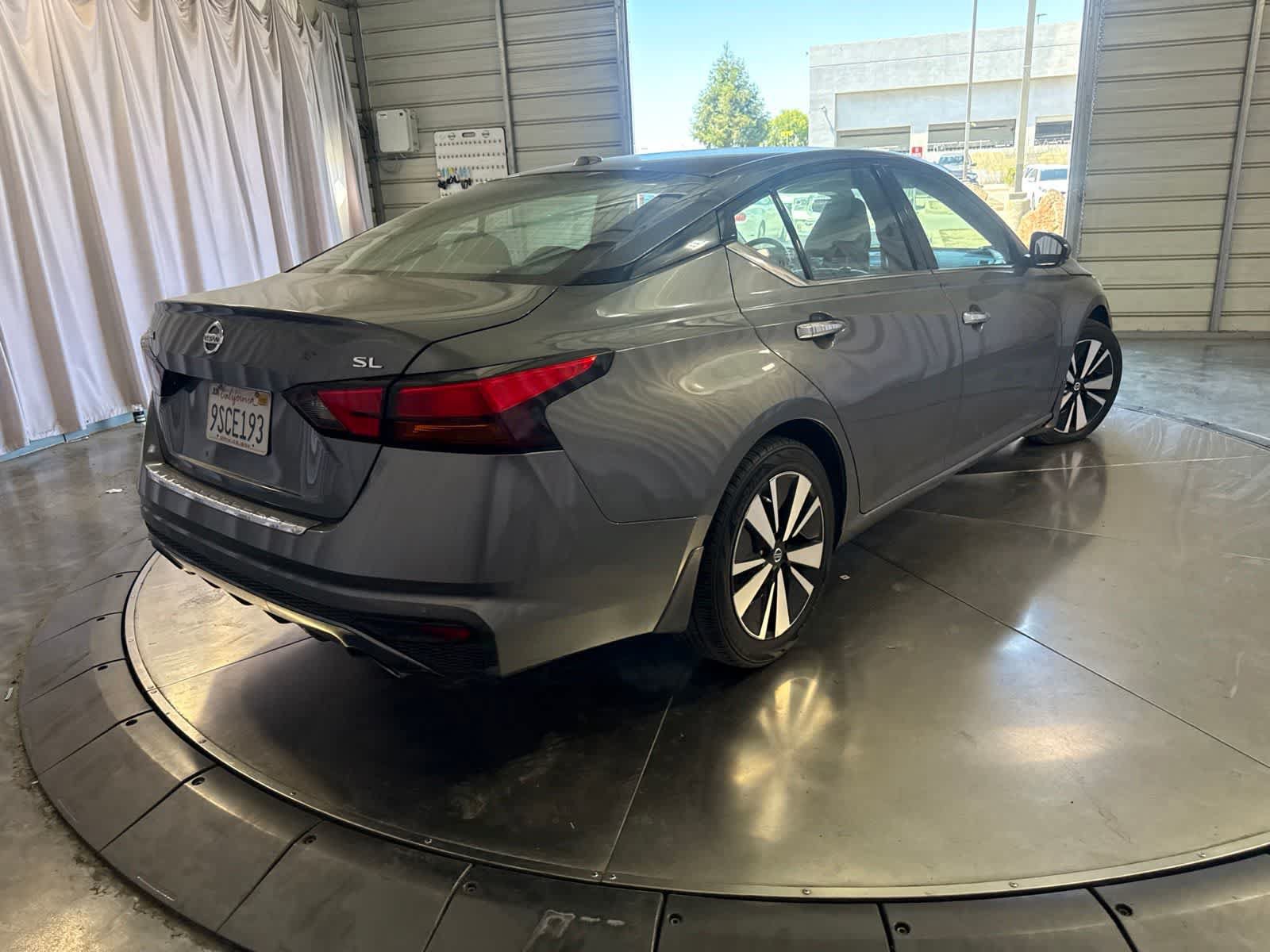 Used 2021 Nissan Altima 2.5 SL FWD image 4