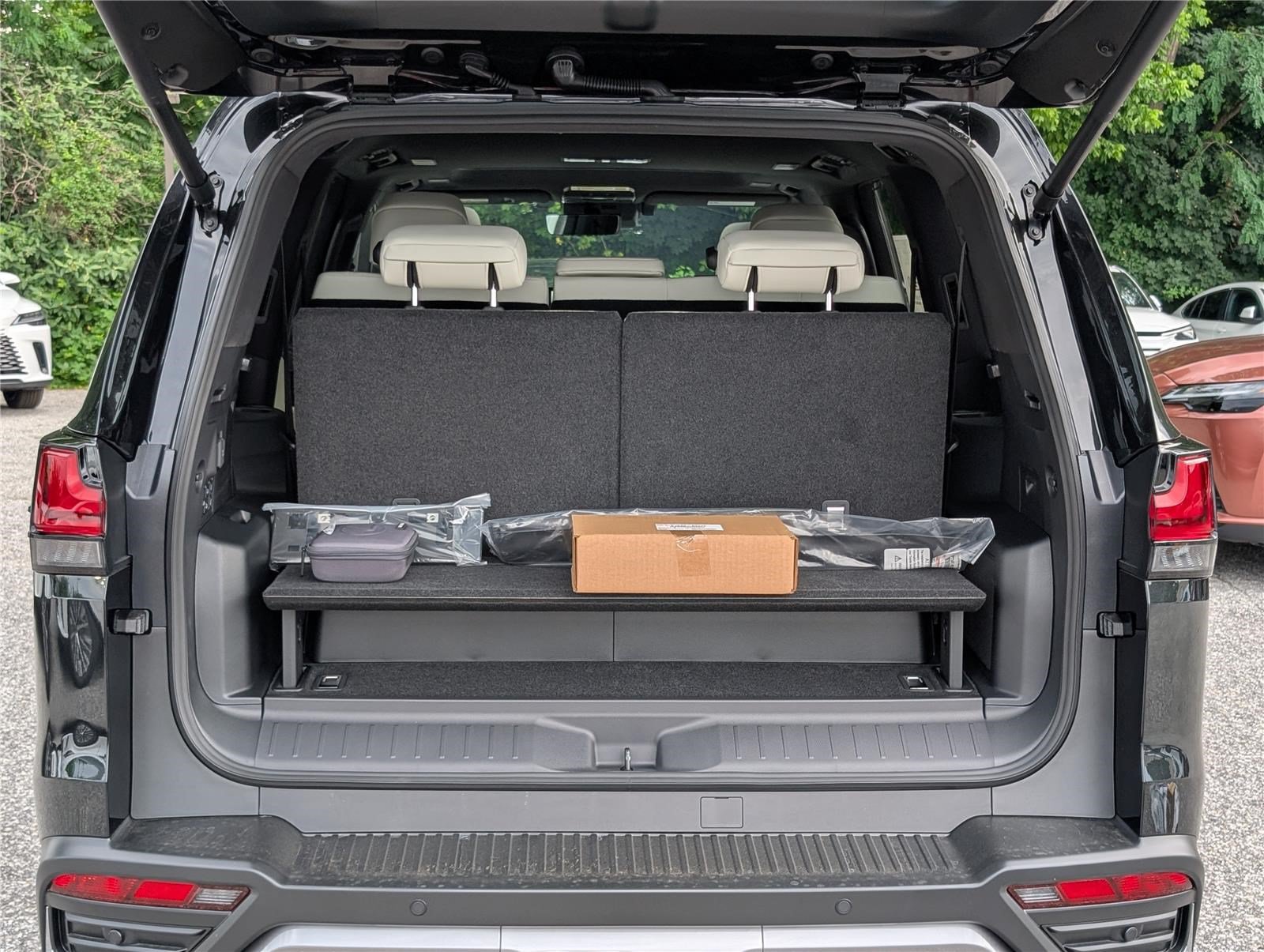 New 2026 Lexus LX 700h Luxury AWD/4WD image 10