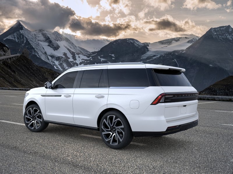 New 2026 Lincoln Navigator Black Label AWD/4WD image 4