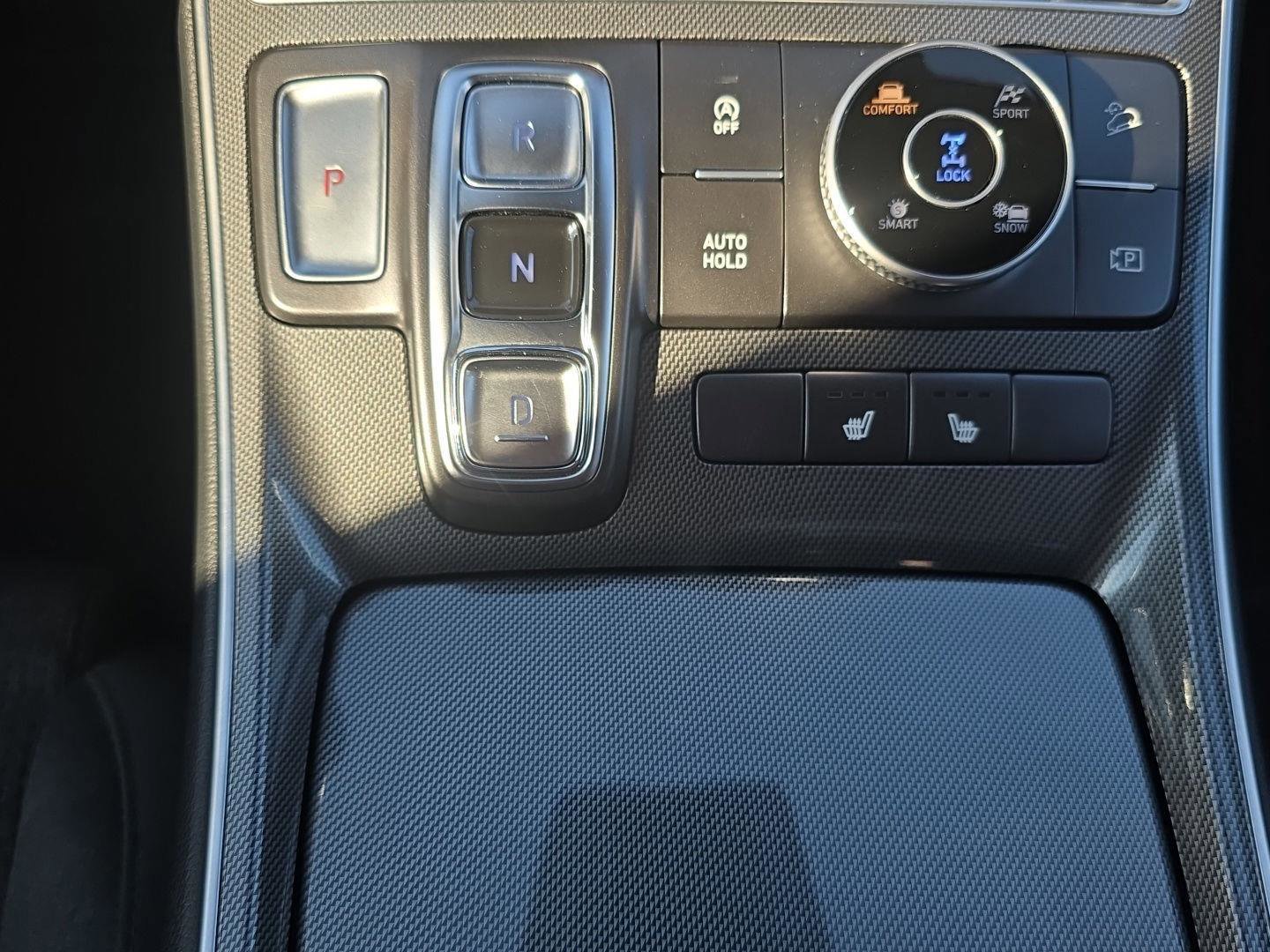 Used 2023 Hyundai Santa Fe SEL w/ Winter Weather Package image 13