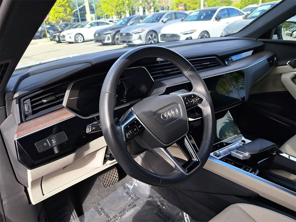 Certified 2024 Audi Q8 e-tron Premium Plus w/ Premium Plus Package image 6