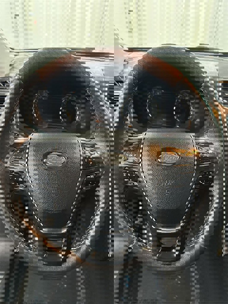 Used 2016 Ford Explorer Platinum image 17