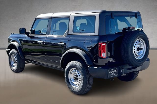 New 2025 Ford Bronco 4-Door image 3