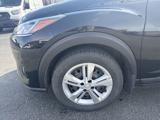 Used 2023 Nissan Kicks S image 19