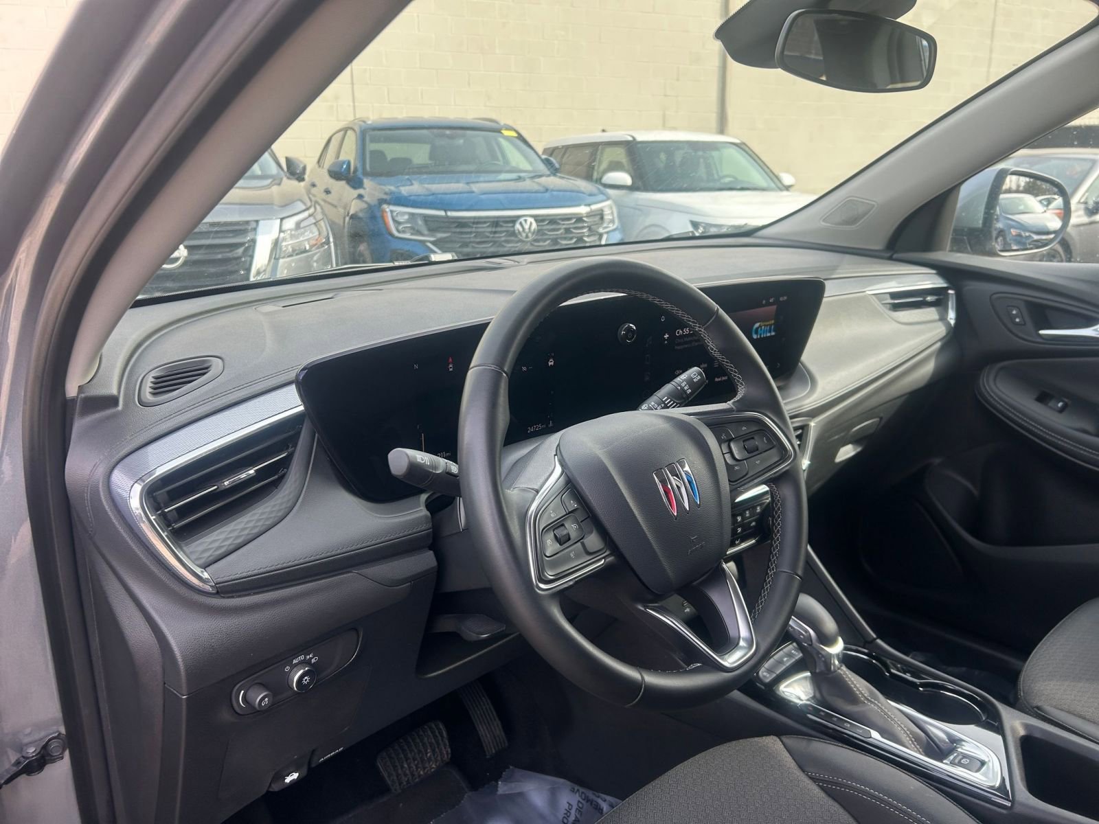 Used 2025 Buick Encore GX Preferred FWD image 34