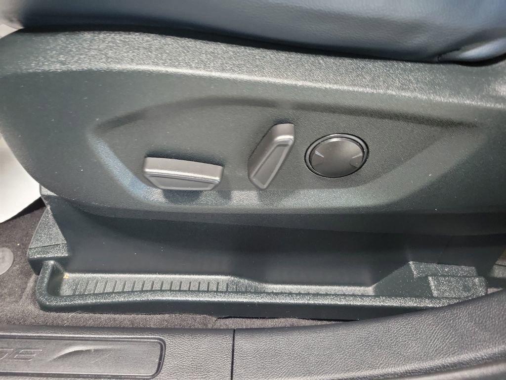 Used 2022 Ford Edge SEL w/ Sport Appearance Package image 33