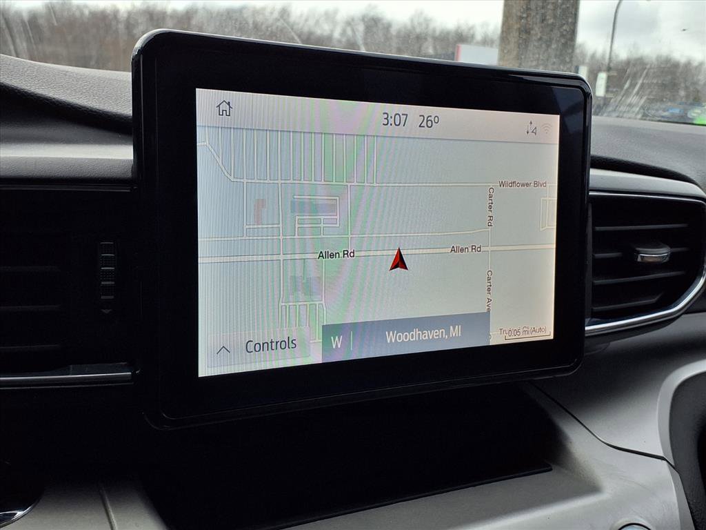 Used 2021 Ford Explorer XLT w/ Equipment Group 202A image 9