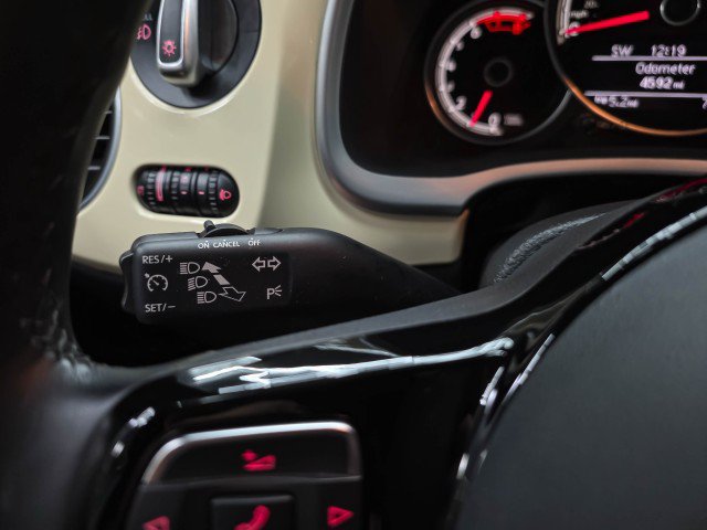 Used 2019 Volkswagen Beetle 2.0T Final Edition SEL FWD image 21