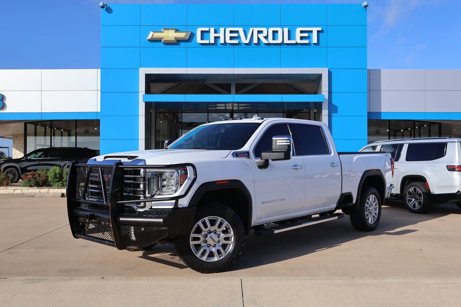Used 2021 GMC Sierra 2500 SLT w/ SLT Premium Package AWD/4WD image 1