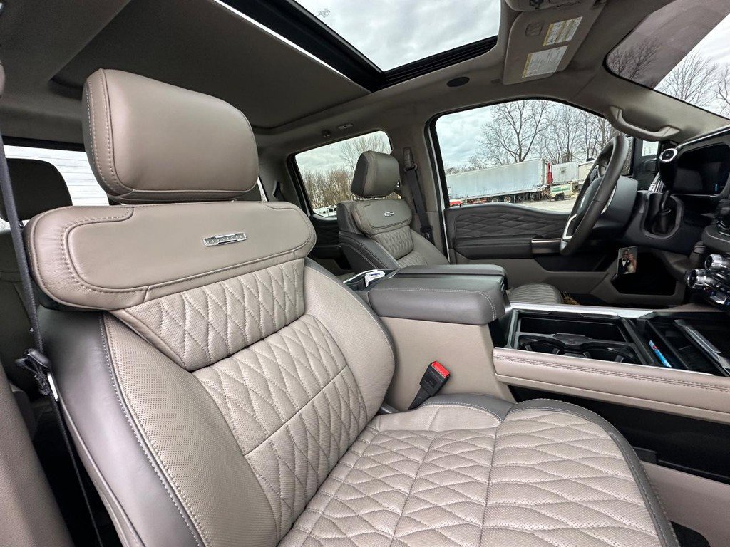 Used 2026 Ford F450 Platinum w/ Platinum Plus Package image 23
