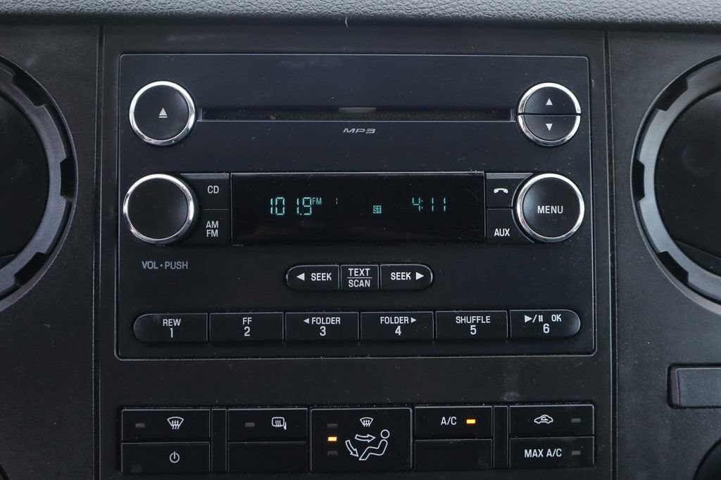 Used 2016 Ford F650 2WD Crew Cab Super Duty image 27