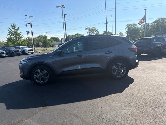 Used 2025 Ford Escape ST-Line FWD image 19