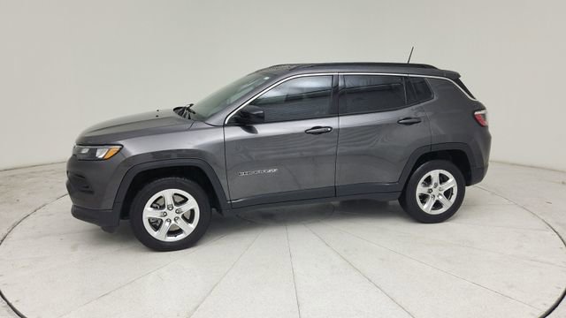Used 2023 Jeep Compass Latitude AWD/4WD image 2