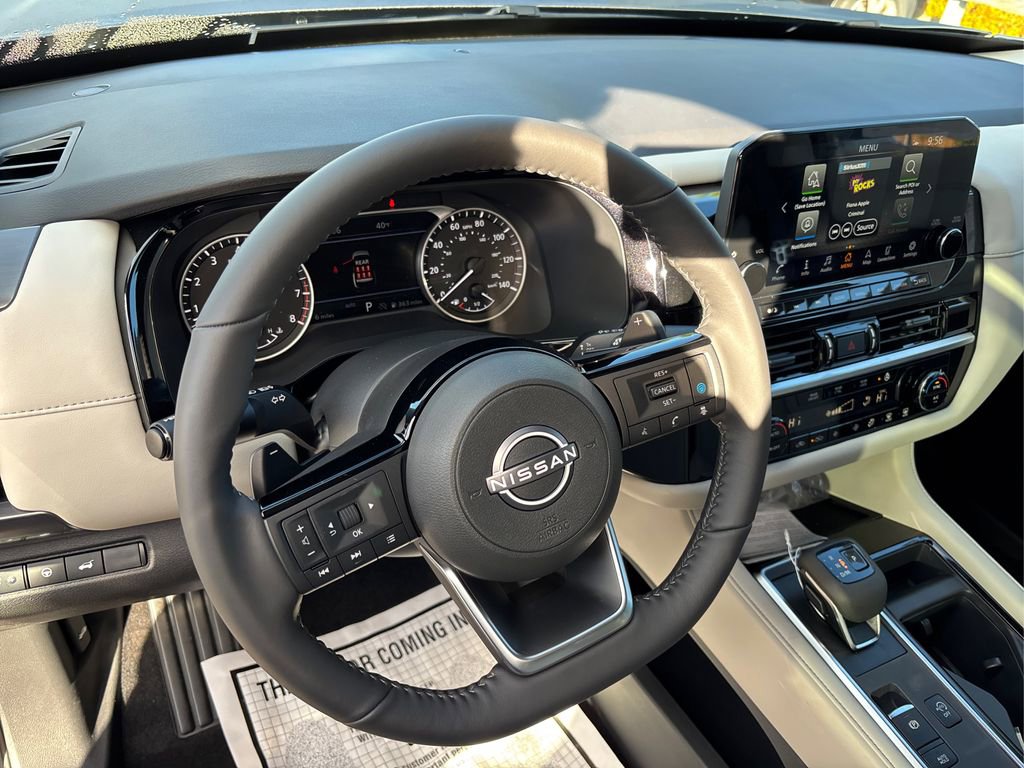 New 2025 Nissan Pathfinder SL image 24