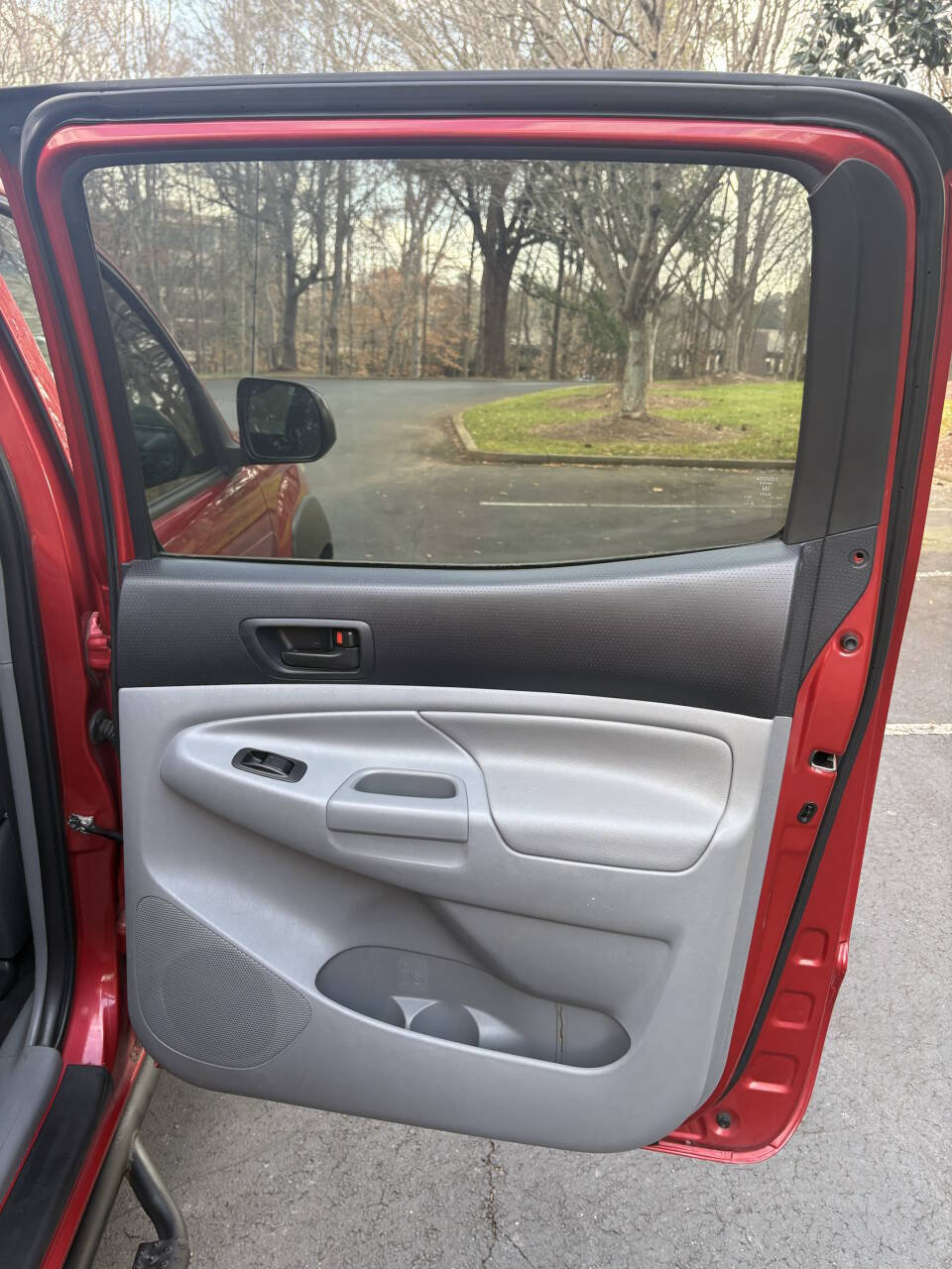 Used 2013 Toyota Tacoma PreRunner w/ Convenience Pkg RWD image 34