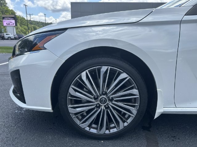 Used 2023 Nissan Altima 2.5 SL AWD/4WD image 21