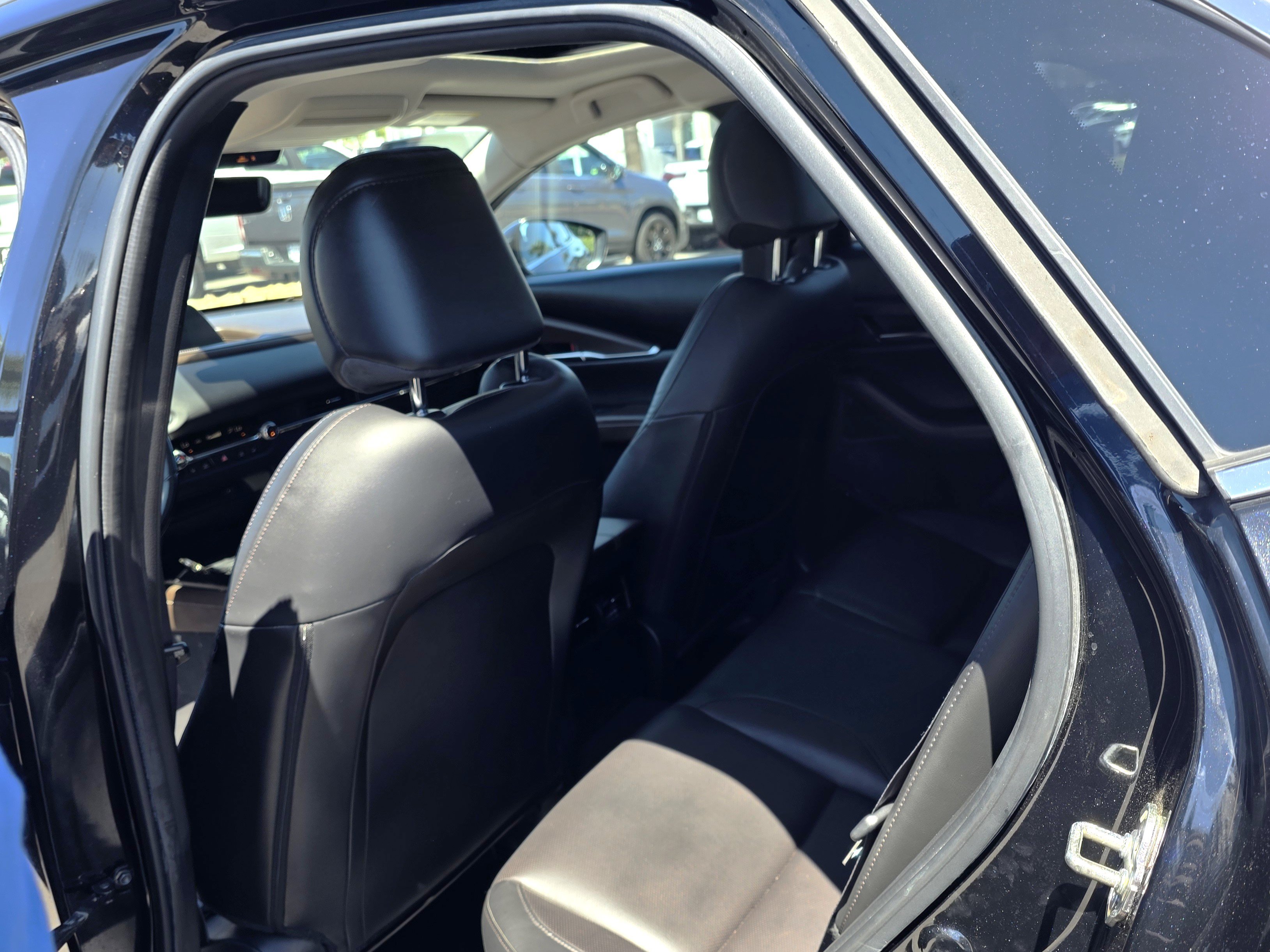 Used 2020 MAZDA CX-30 AWD w/ Premium Package image 17