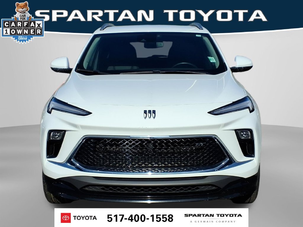 Used 2024 Buick Encore GX Sport Touring AWD/4WD image 3