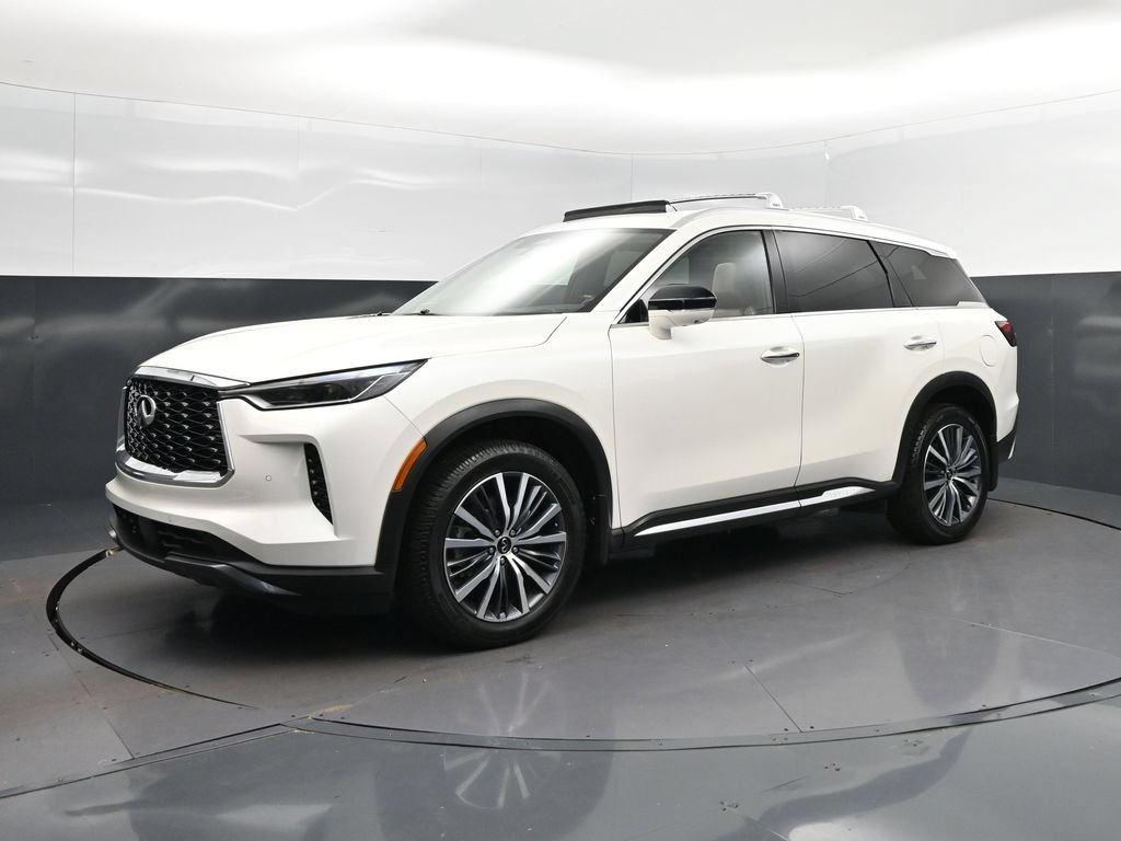Certified 2023 INFINITI QX60 Sensory w/ Vision Package FWD image 3