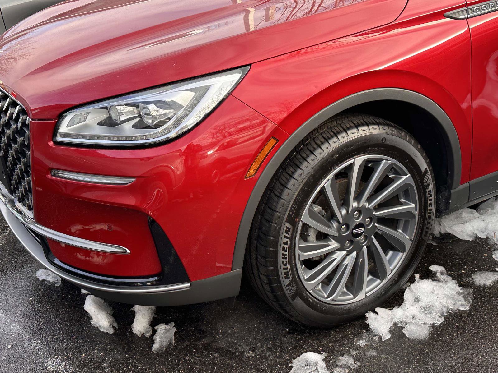 Used 2023 Lincoln Corsair Reserve w/ Equipment Group 201A image 4