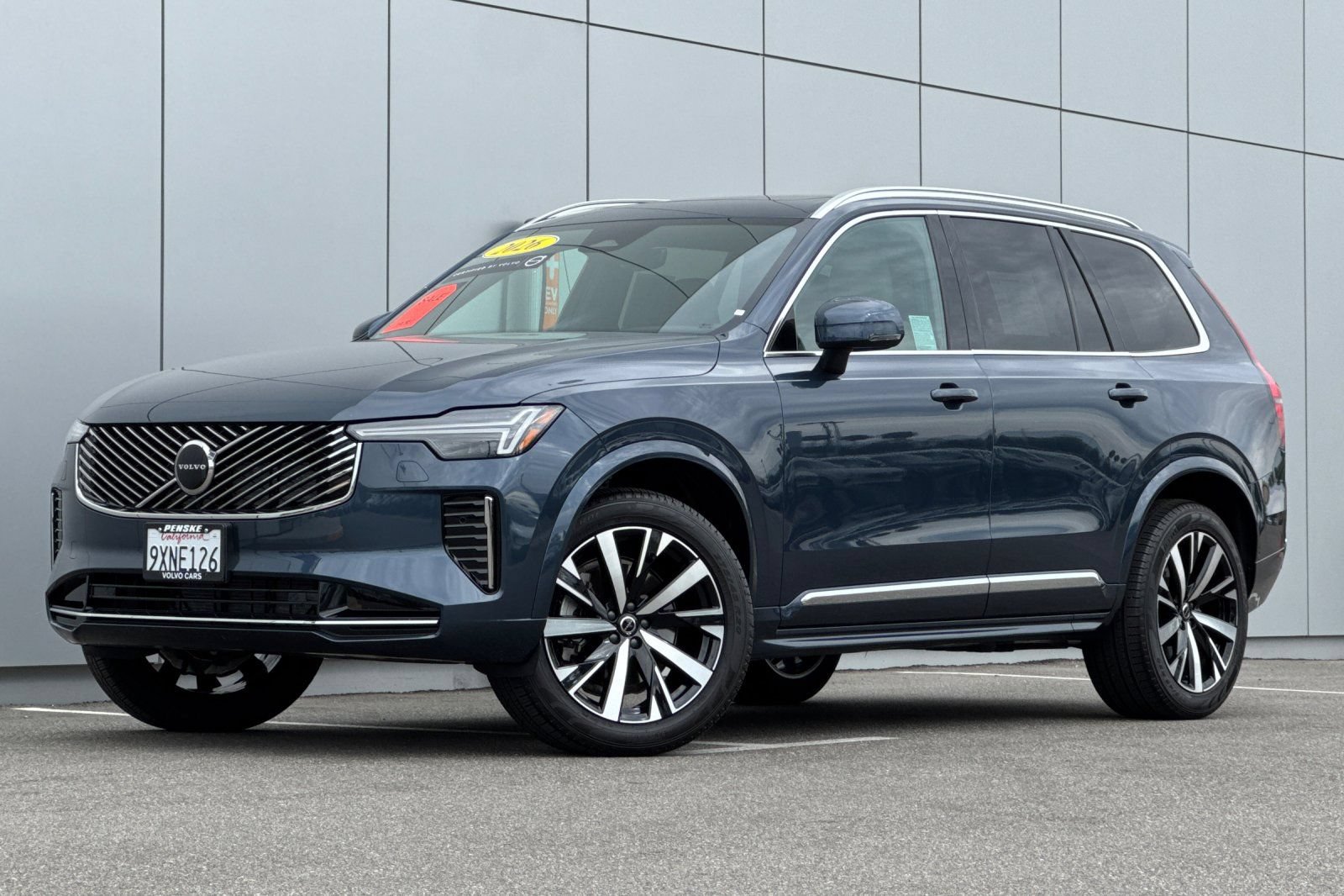 Certified 2026 Volvo XC90 B6 Core AWD/4WD image 1
